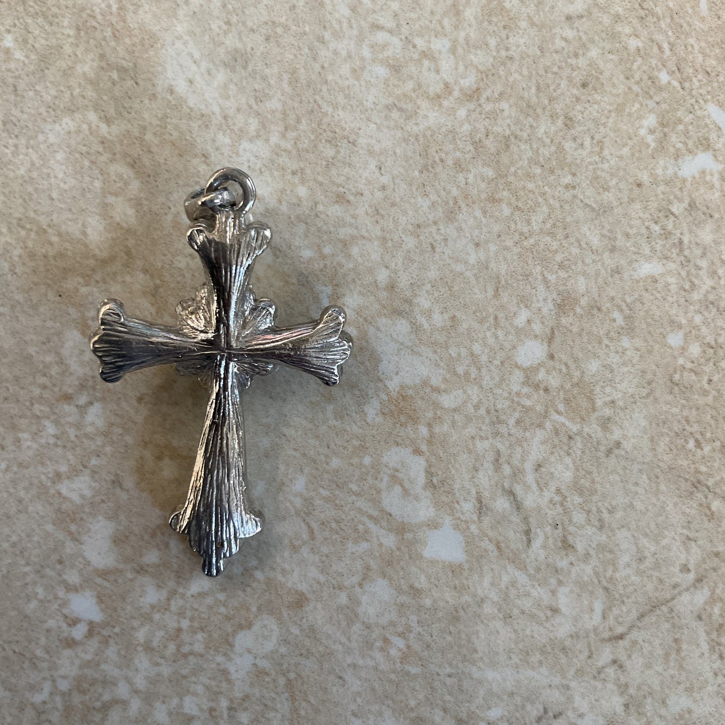 Vintage Silver-tone Women’s Sparkly Cross Pendant