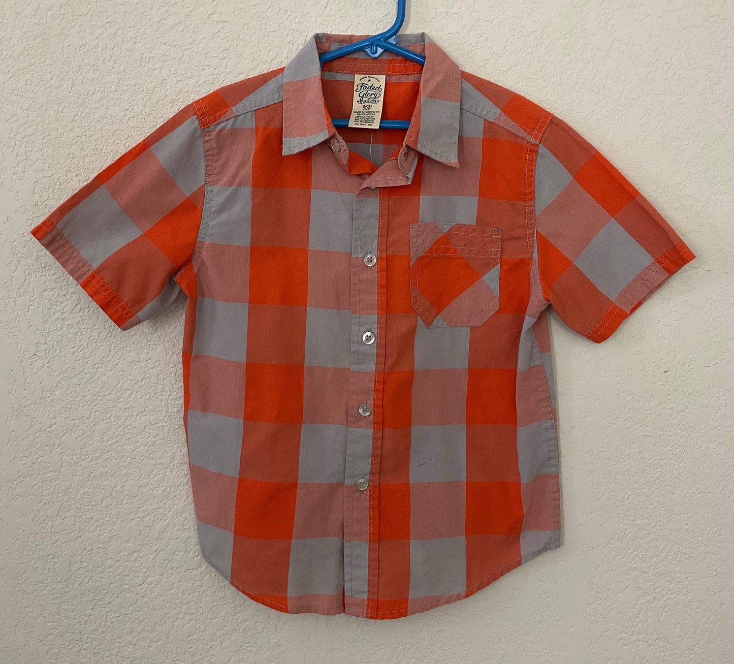 Faded Glory Button Down Short Sleeve Children Shirt Size S(6-7).