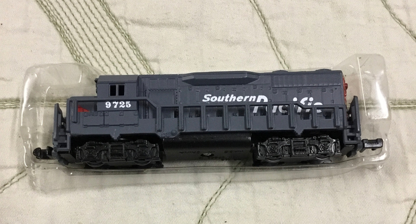 Southern Pacific Mini Locomotive 9725