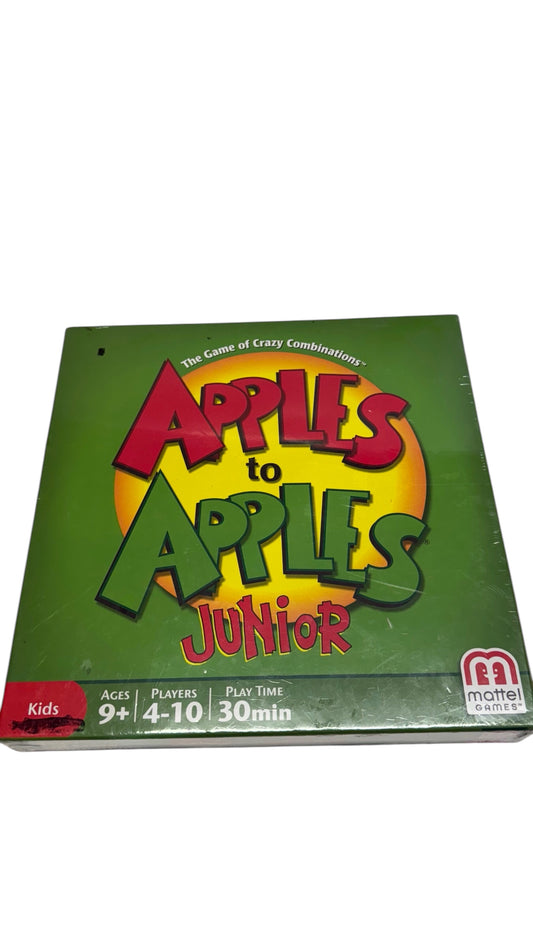 NWOT Apples to Apples Card Game