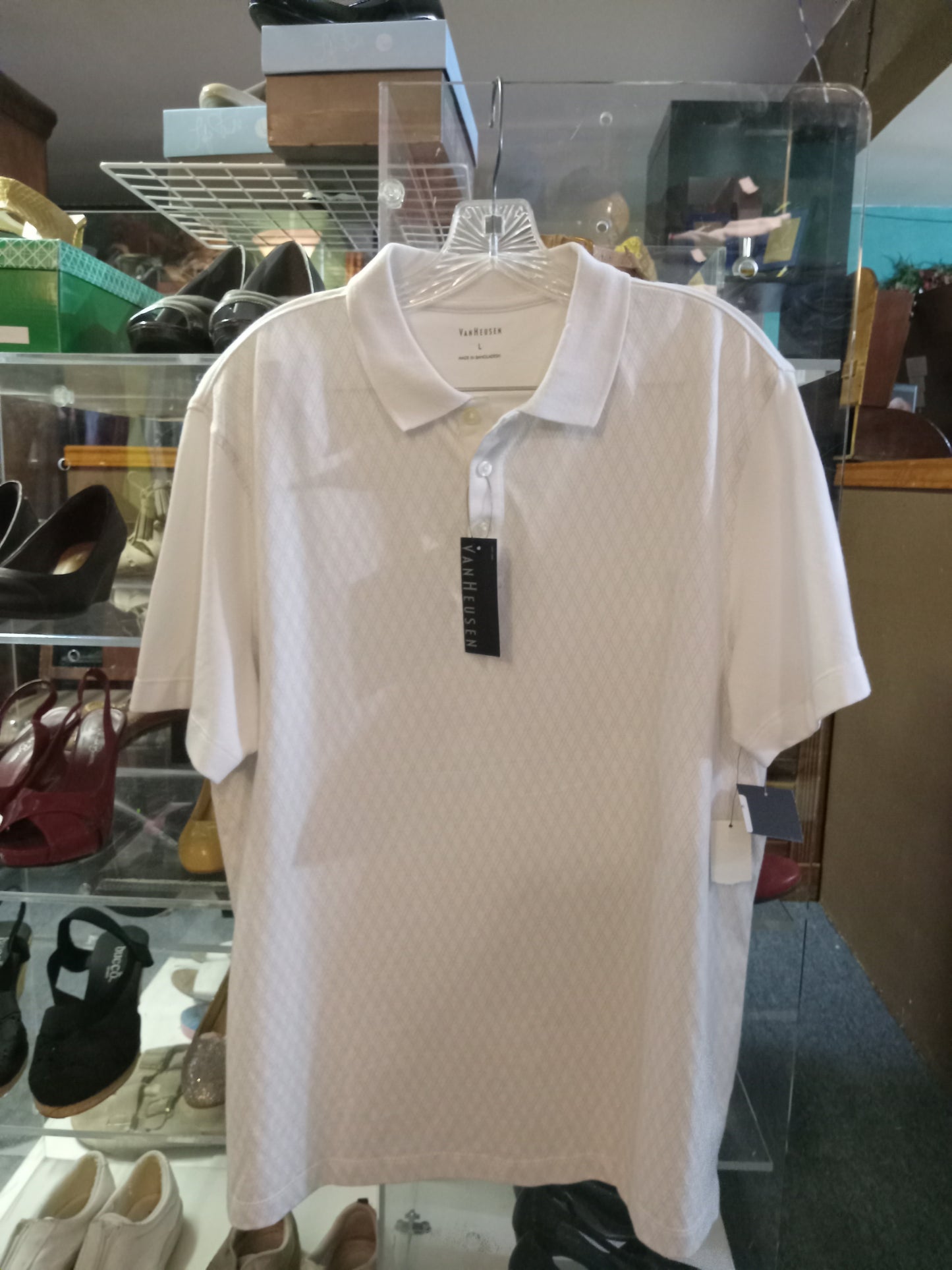 NWT Van Heusen Polo Shirt Size L