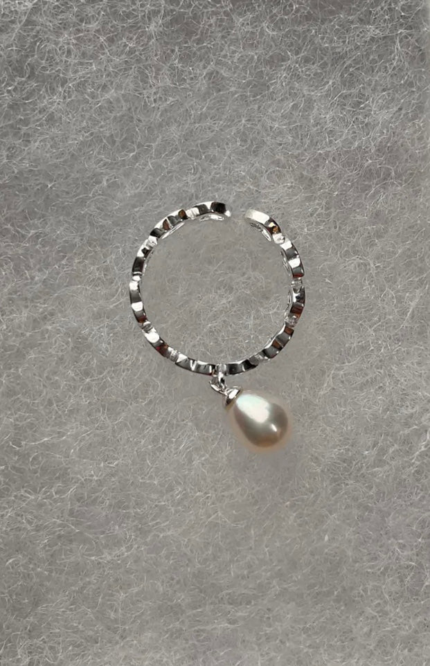 925 Sterling Silver/ Freshwater Pearl Adjustable Ring