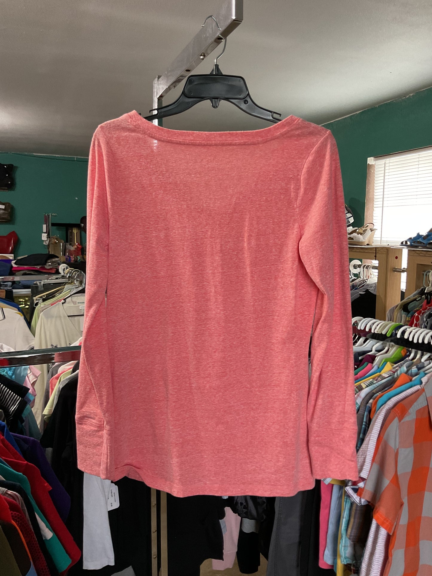 Long Sleeve Mossimo Women’s T-Shirt Size L