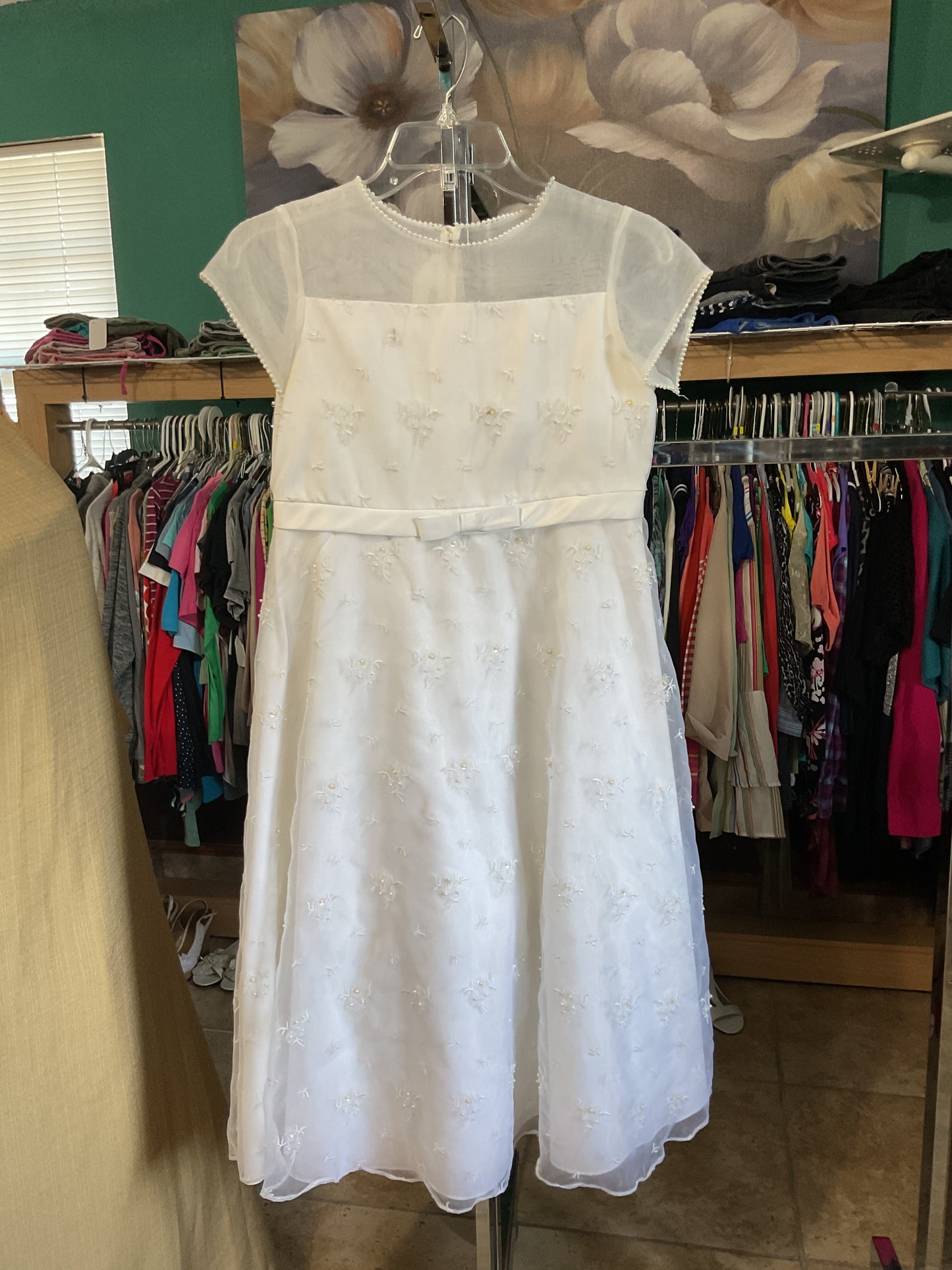 Rare Edition White Chiffon Embroidered Evening Girls Dress Size 121/2.