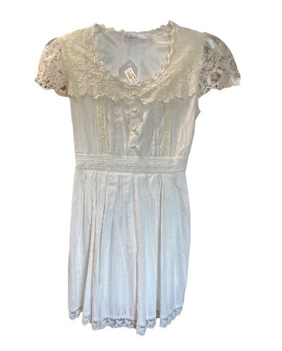 K.R.F. Delicate Lace  Misses Dress Size M