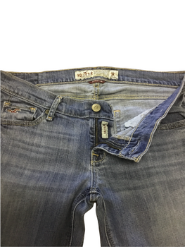 Hollister Cali Flare Bell Bottom Women’s Jeans Size 3R.