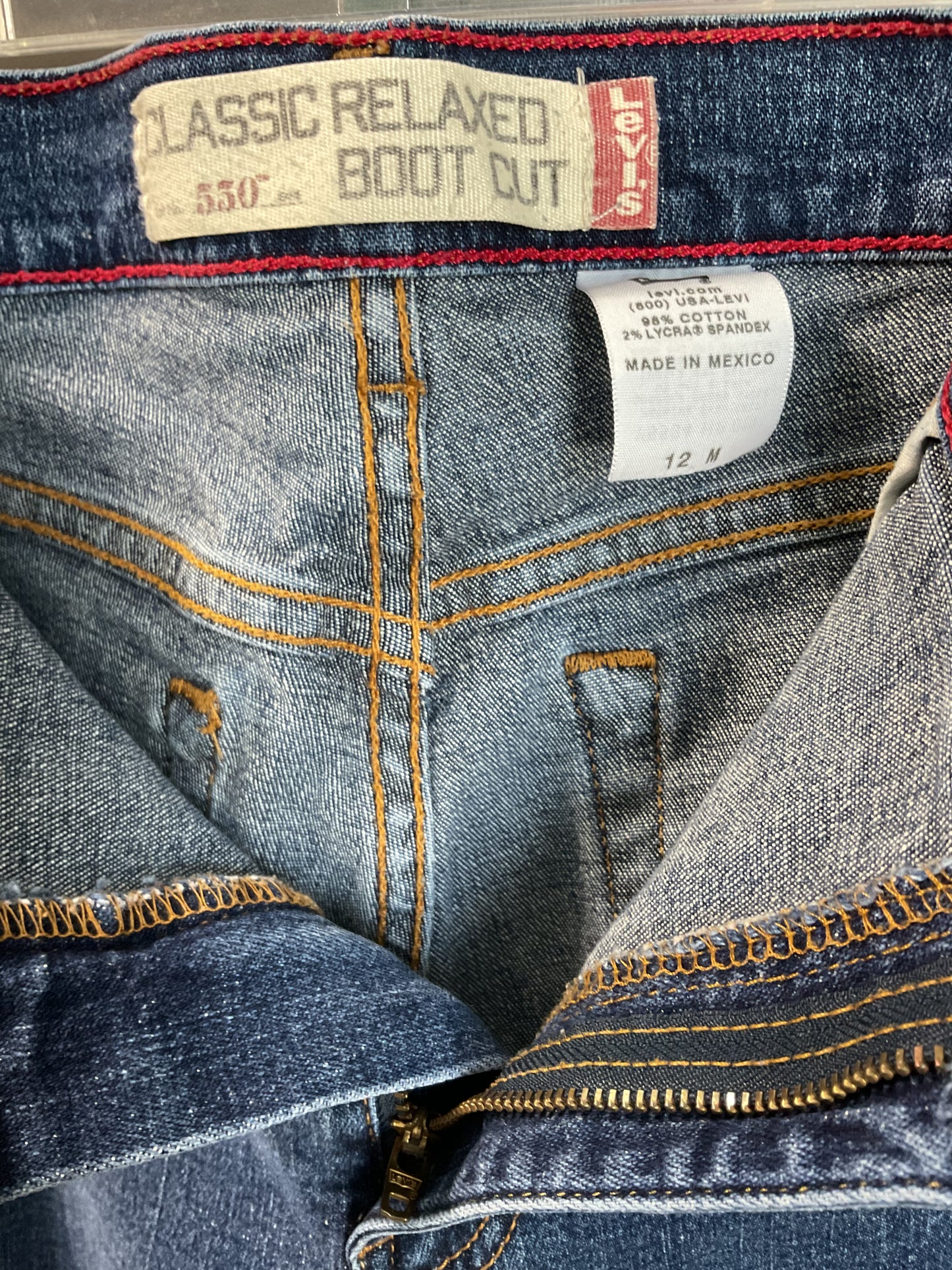 Vintage Levi’s Women’s Blue Jeans Size 12M